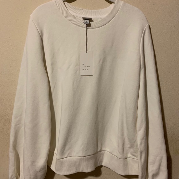 Tops - Target poofy sleeve crew neck